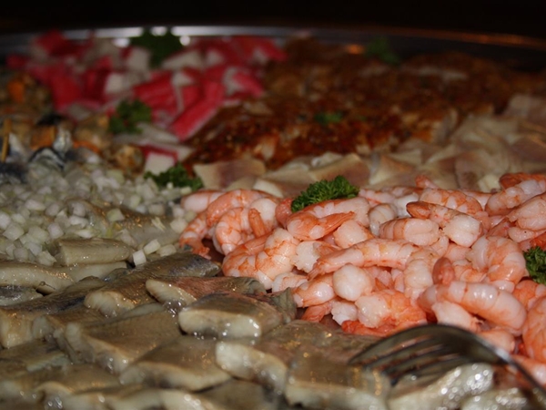 koud buffet diverse soorten vis